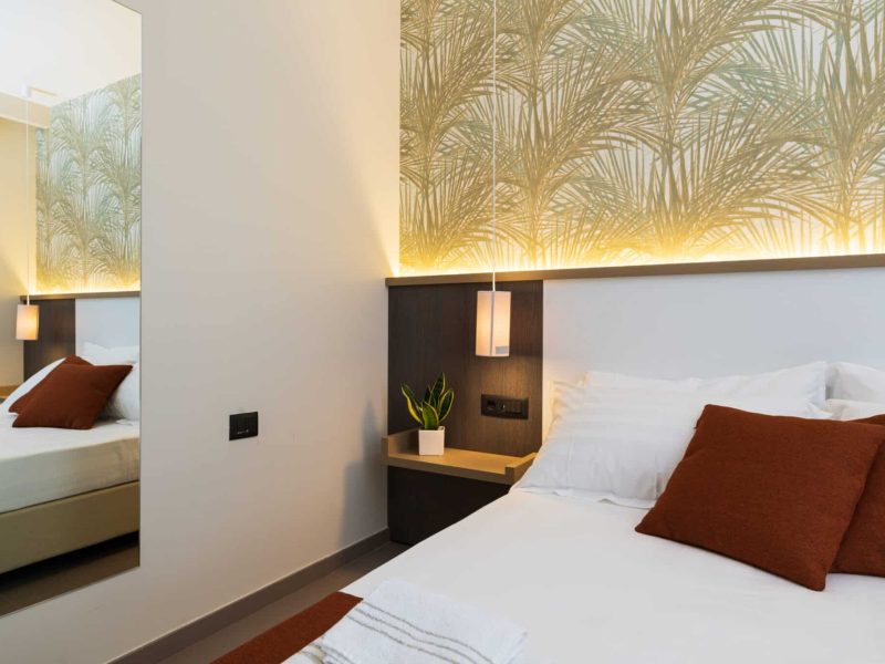 camera-matrimoniale-con-terrazzo