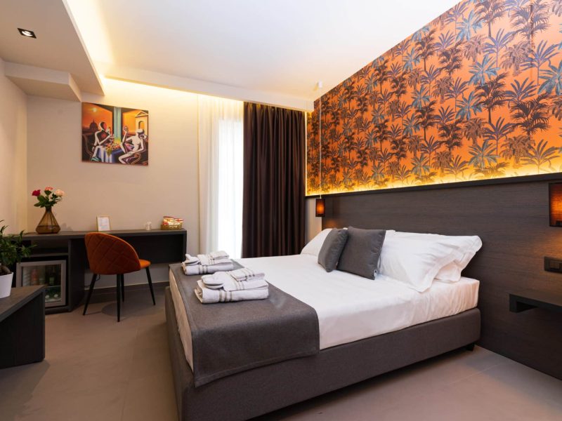 prenota-una-camera-dimora-delle-rose-struttura-pomigliano-darco-agriresort