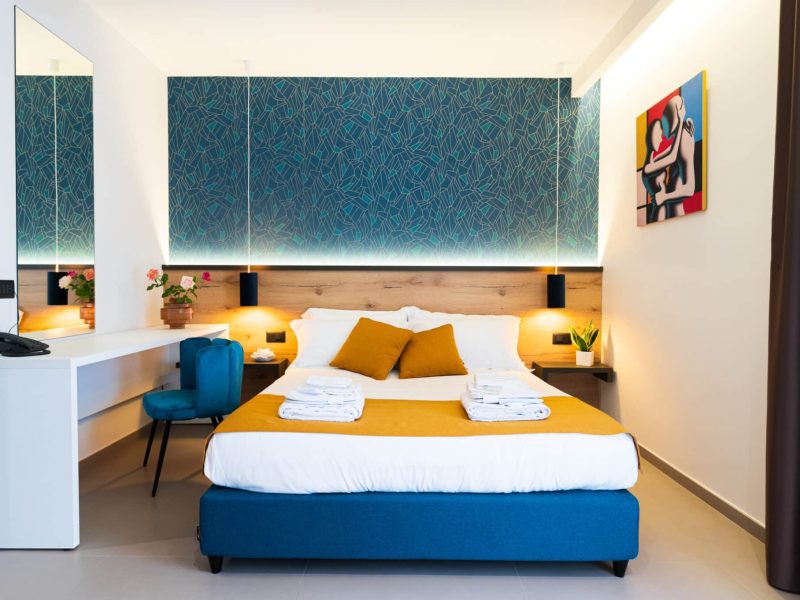 camera-matrimoniale-con-balcone-dimora-delle-rose-agriresort.5